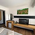 On Ölüdeniz
