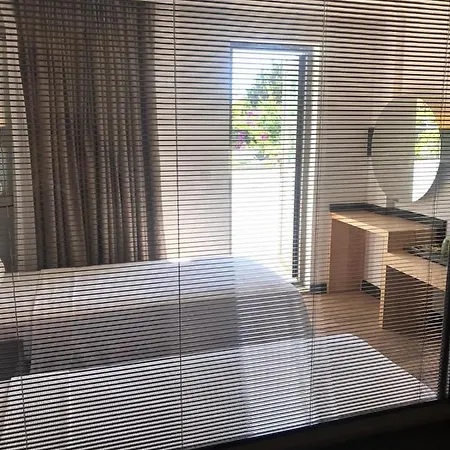 On 2* 厄吕代尼兹